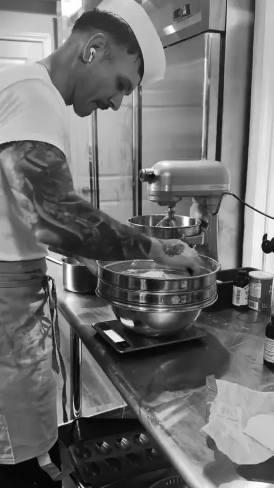 Early morning baking in the Alice Poulain kitchen.